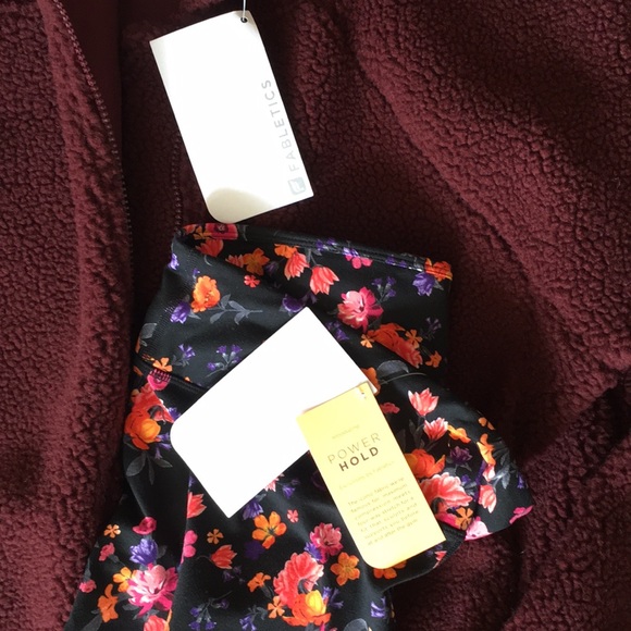 Athletic Set - Picture 3 of 3